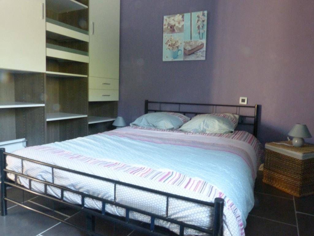 Gite Sud Deux Sevres Marigny  Zimmer foto