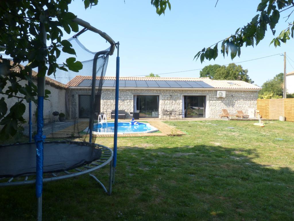 Gite Sud Deux Sevres Marigny  Zimmer foto